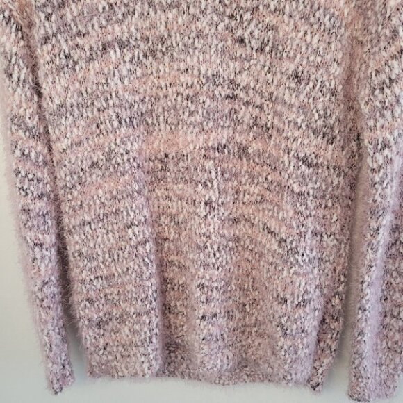 SO Pink & White Fuzzy Eyelash V-Neck Sweater Size Medium - Picture 3 of 11
